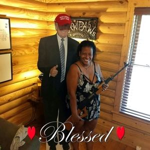 Meet your Posher, Lilly